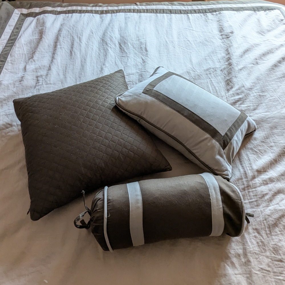 Elegant Brown and White Pillow Set